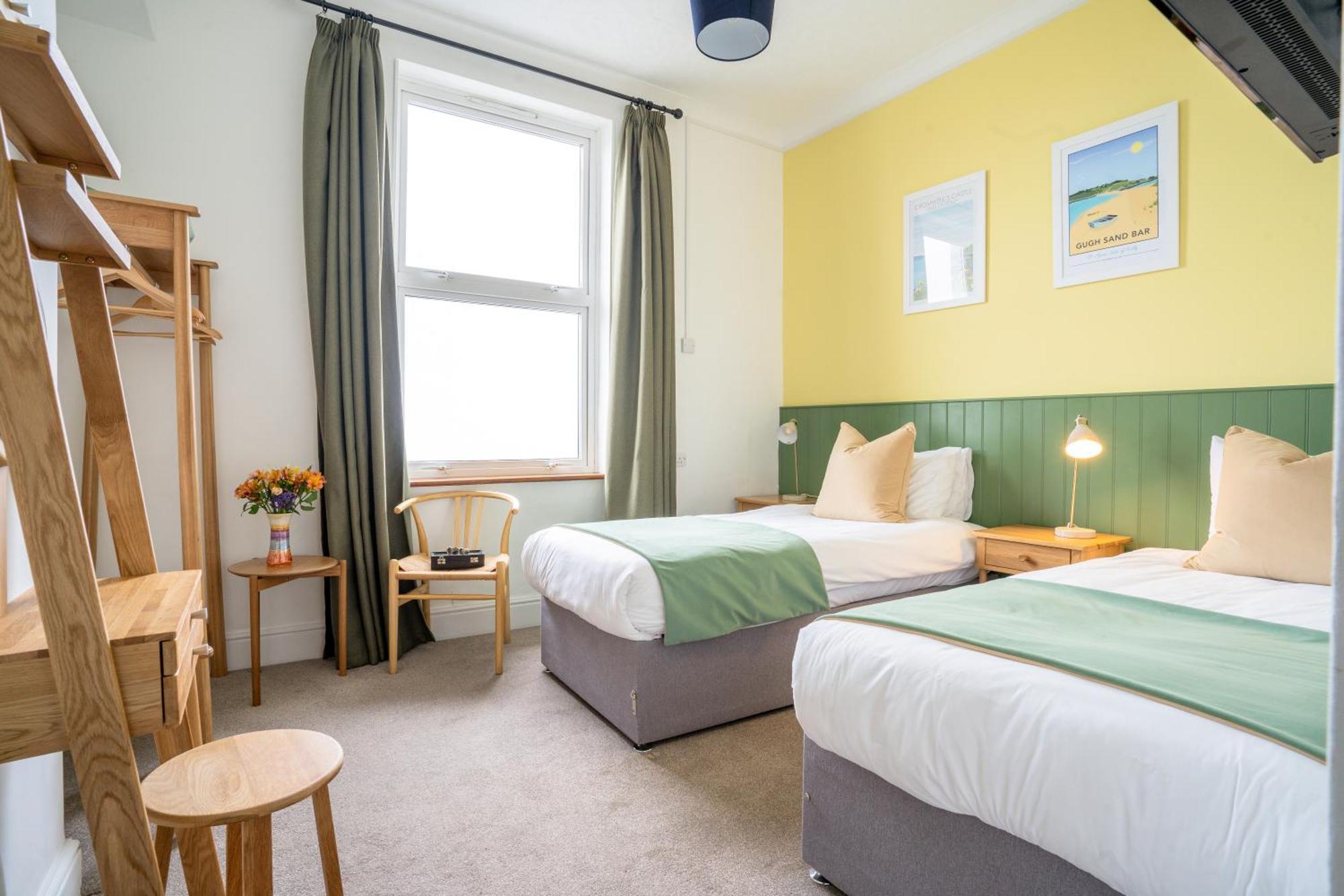 Tregarthen'S Hotel Hugh Town Esterno foto
